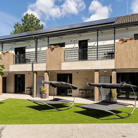 Balaton Flow 公寓式酒店 Fonyód