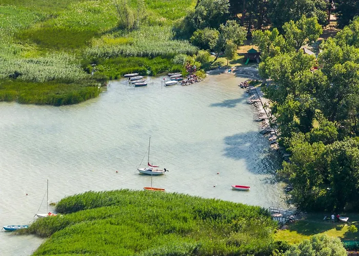 شقة فندقية Balaton Flow 4*